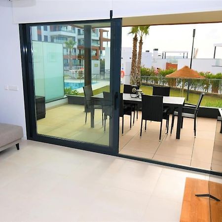 Casa Kerr - Luxury Apt - Sleeps 9 - Los Boliches Lejlighed Málaga Eksteriør billede